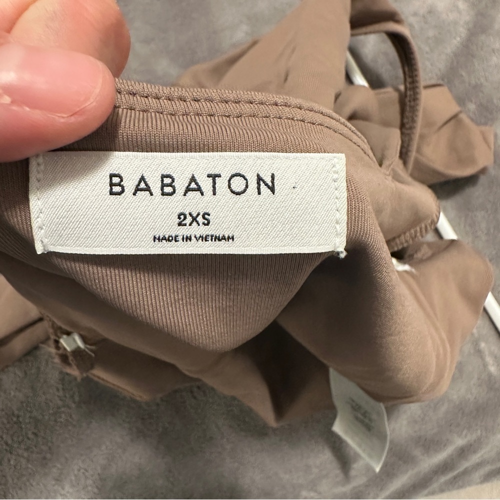 Aritzia Babaton Contour Square Neck Long Sleeve Brown Tan Bodysuit Size XXS - Picture 10 of 11